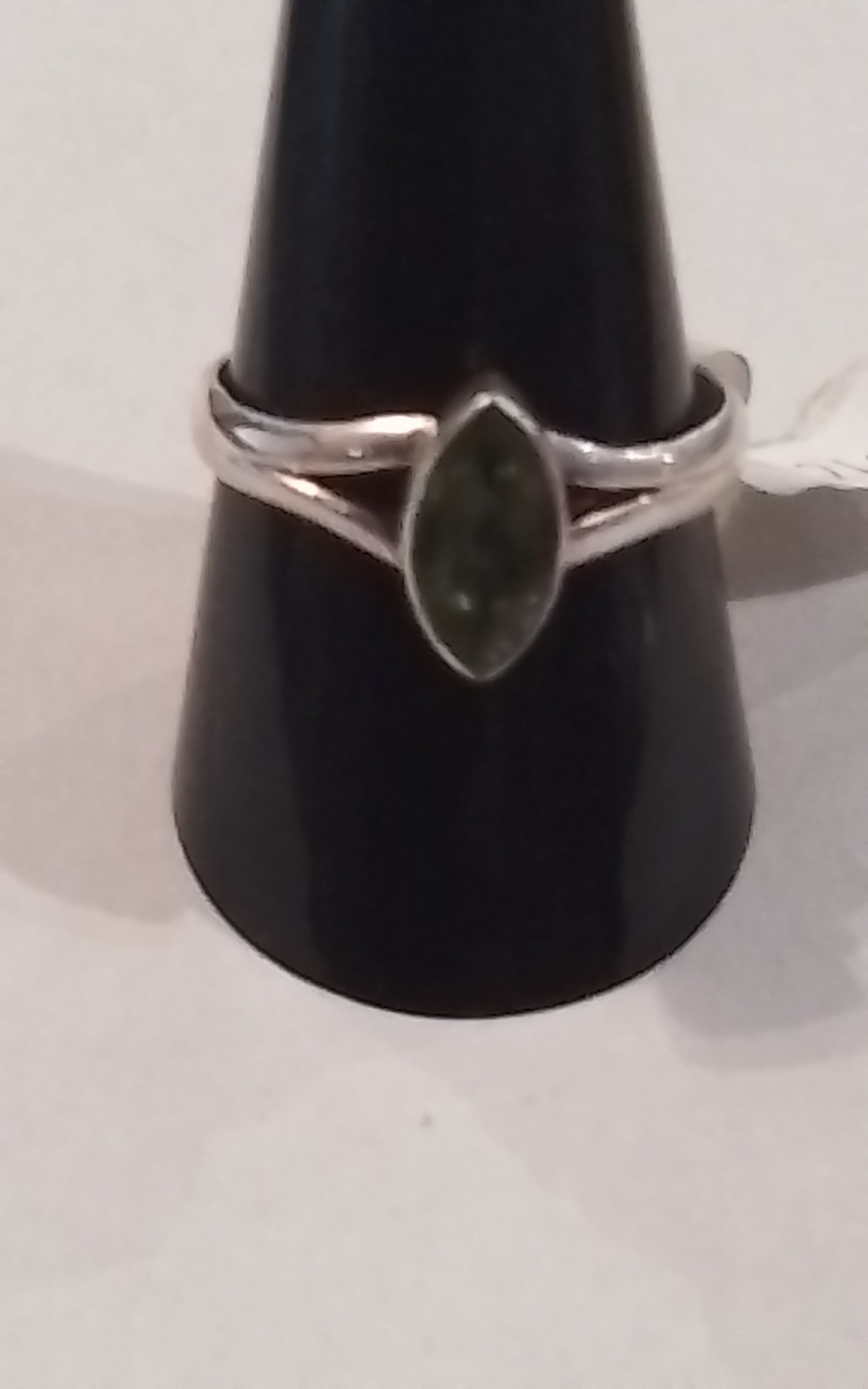 Rings-Sterling Silver-Style Oval-Peridot