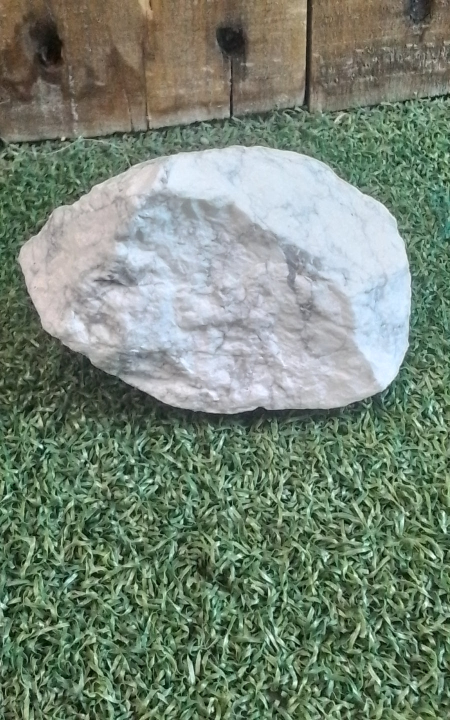 Raw White Howlite