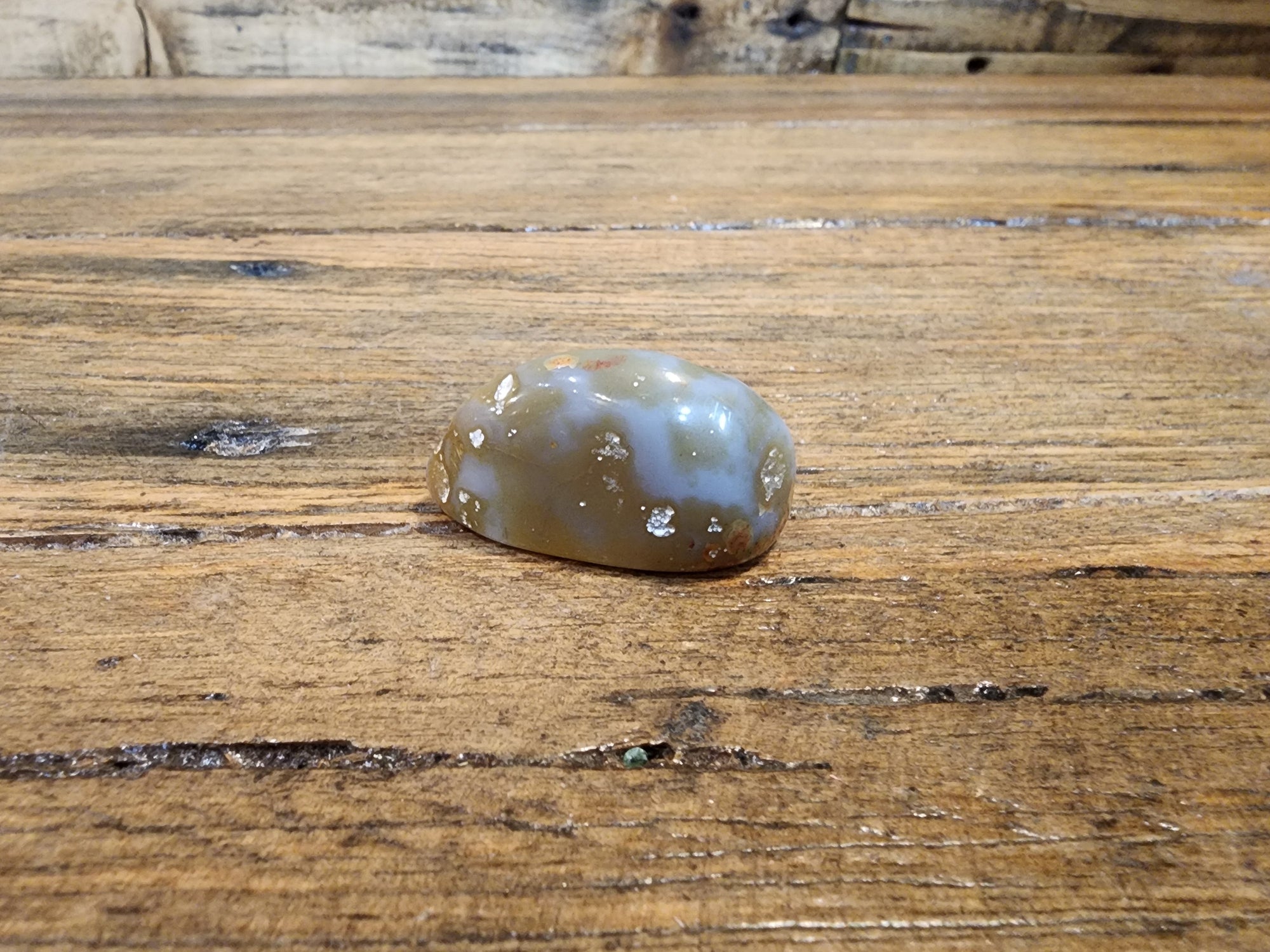 Assorted Agate Pieces