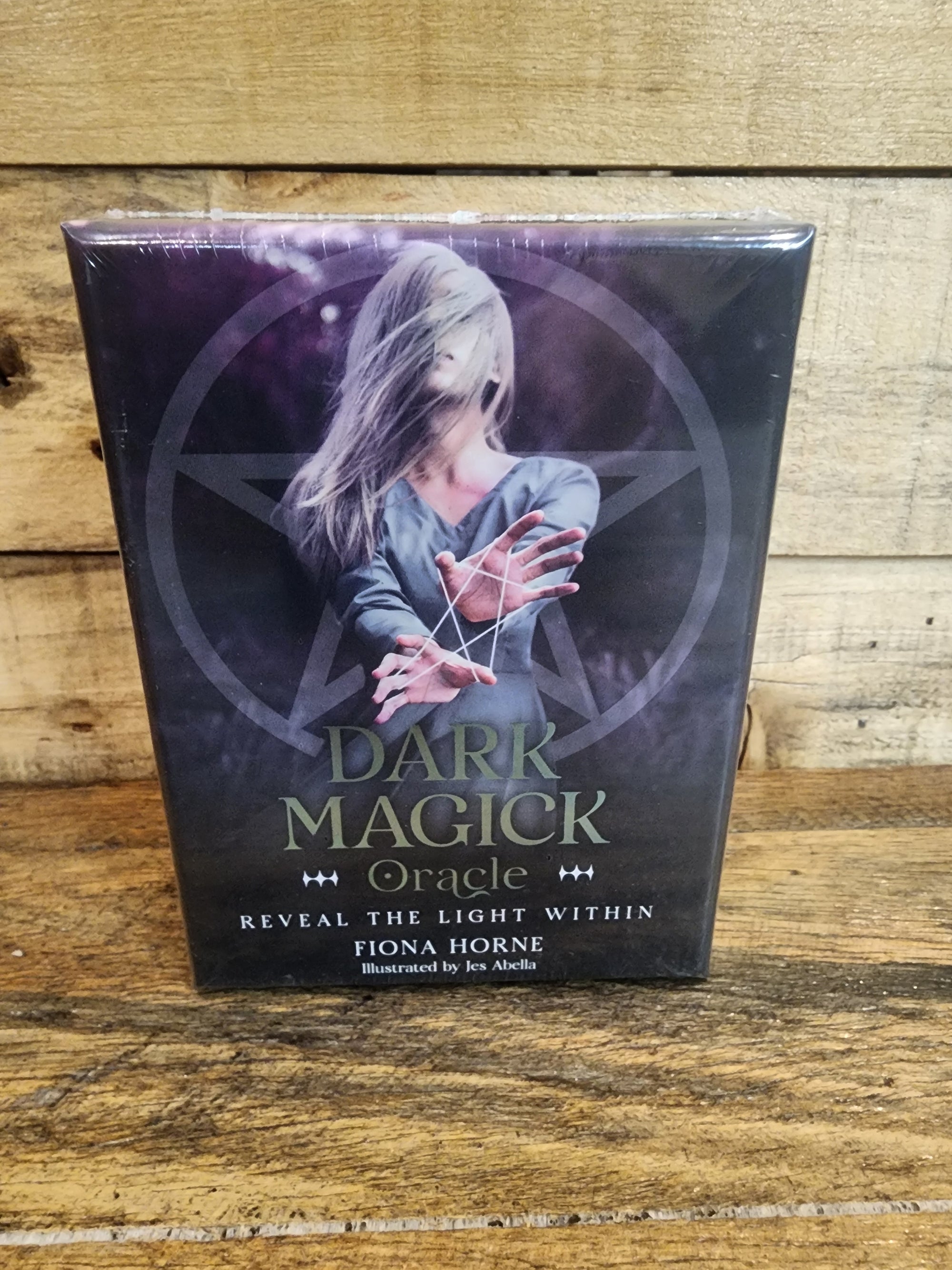 Dark Magic Oracle - Fiona Horn
