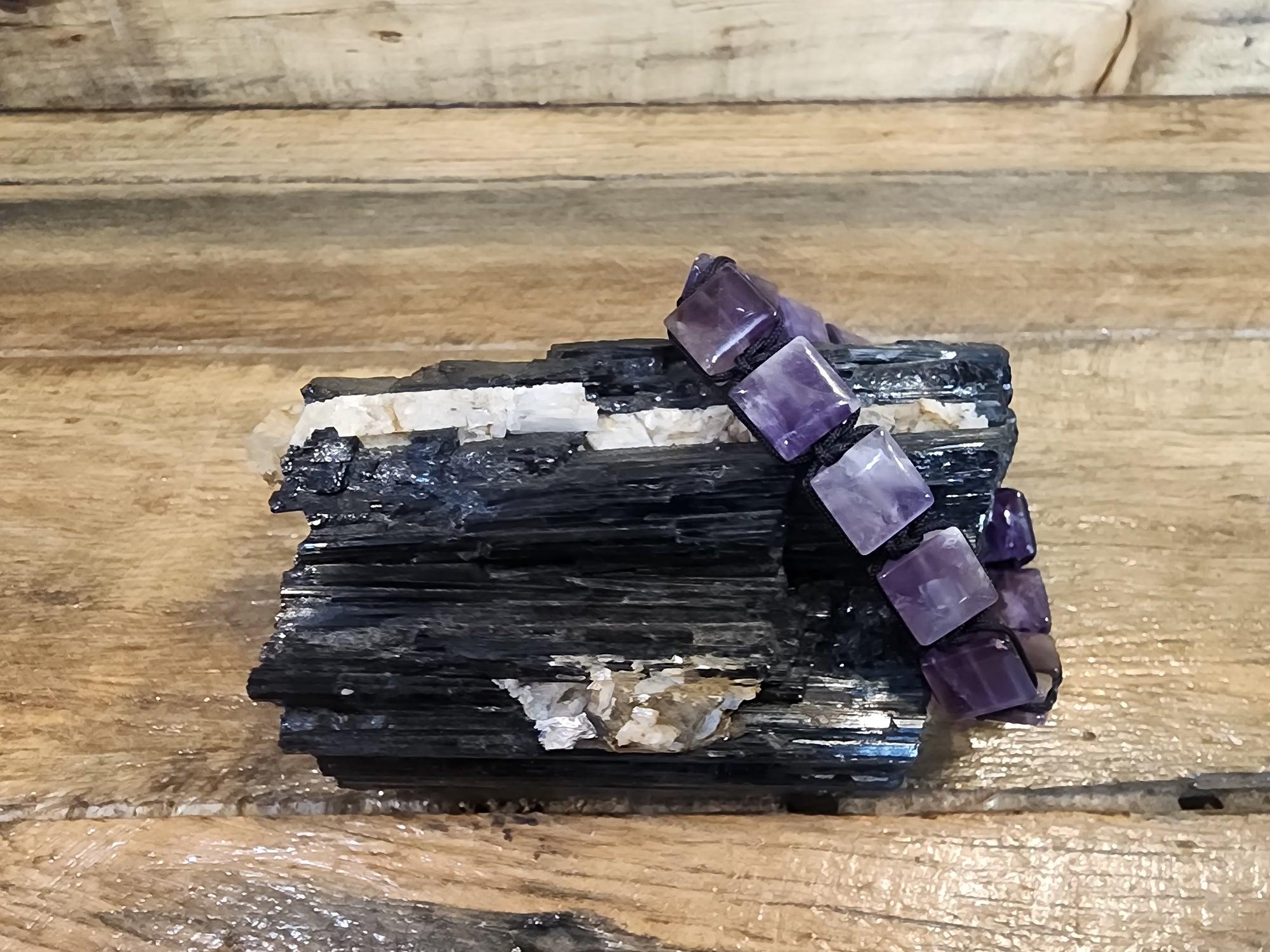 Crystal Bracelet - Square macrame