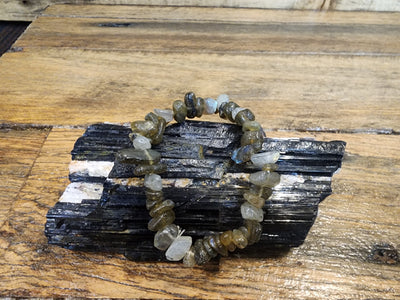 Chip Stone Bracelet