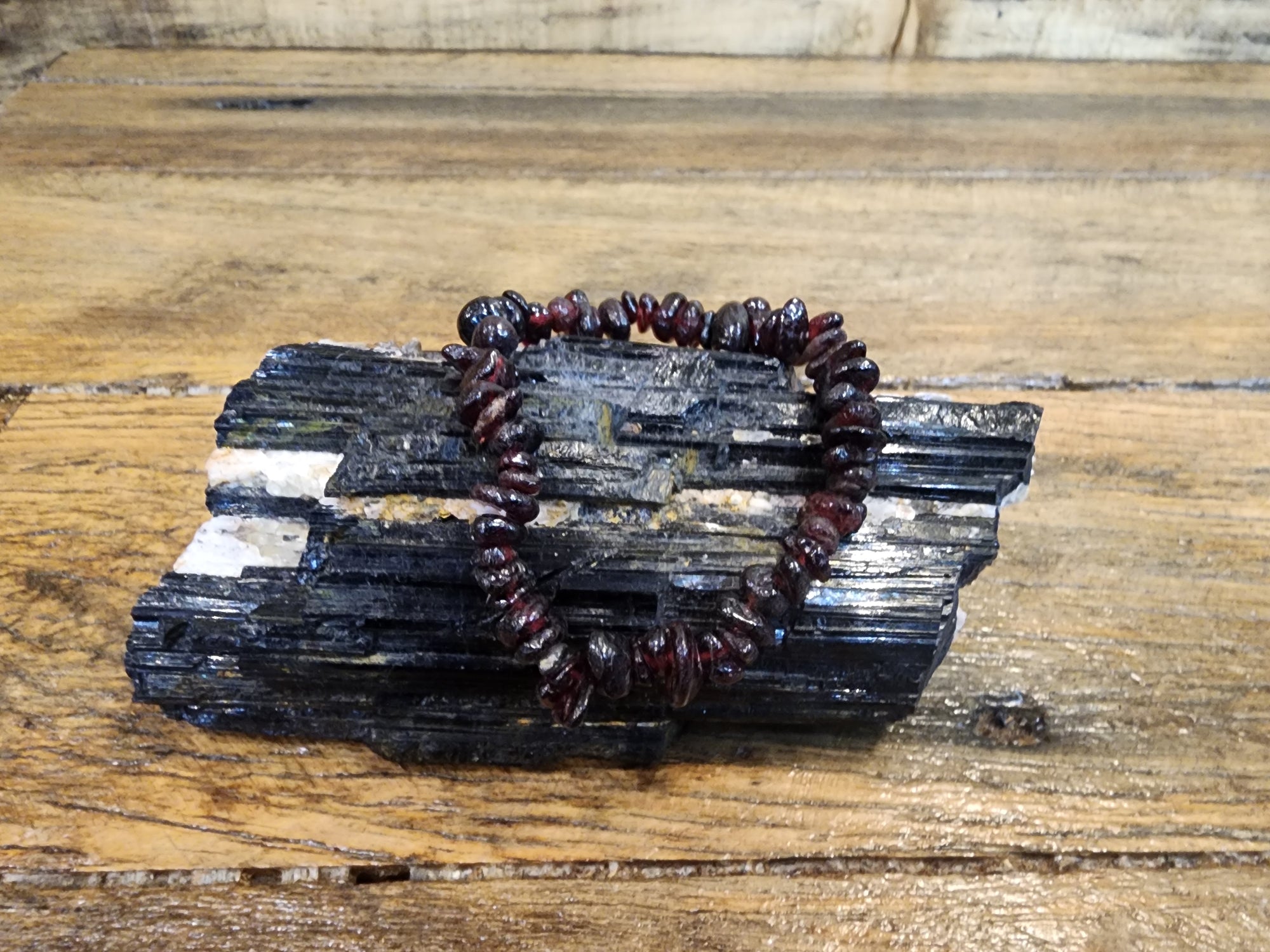 Chip Stone Bracelet