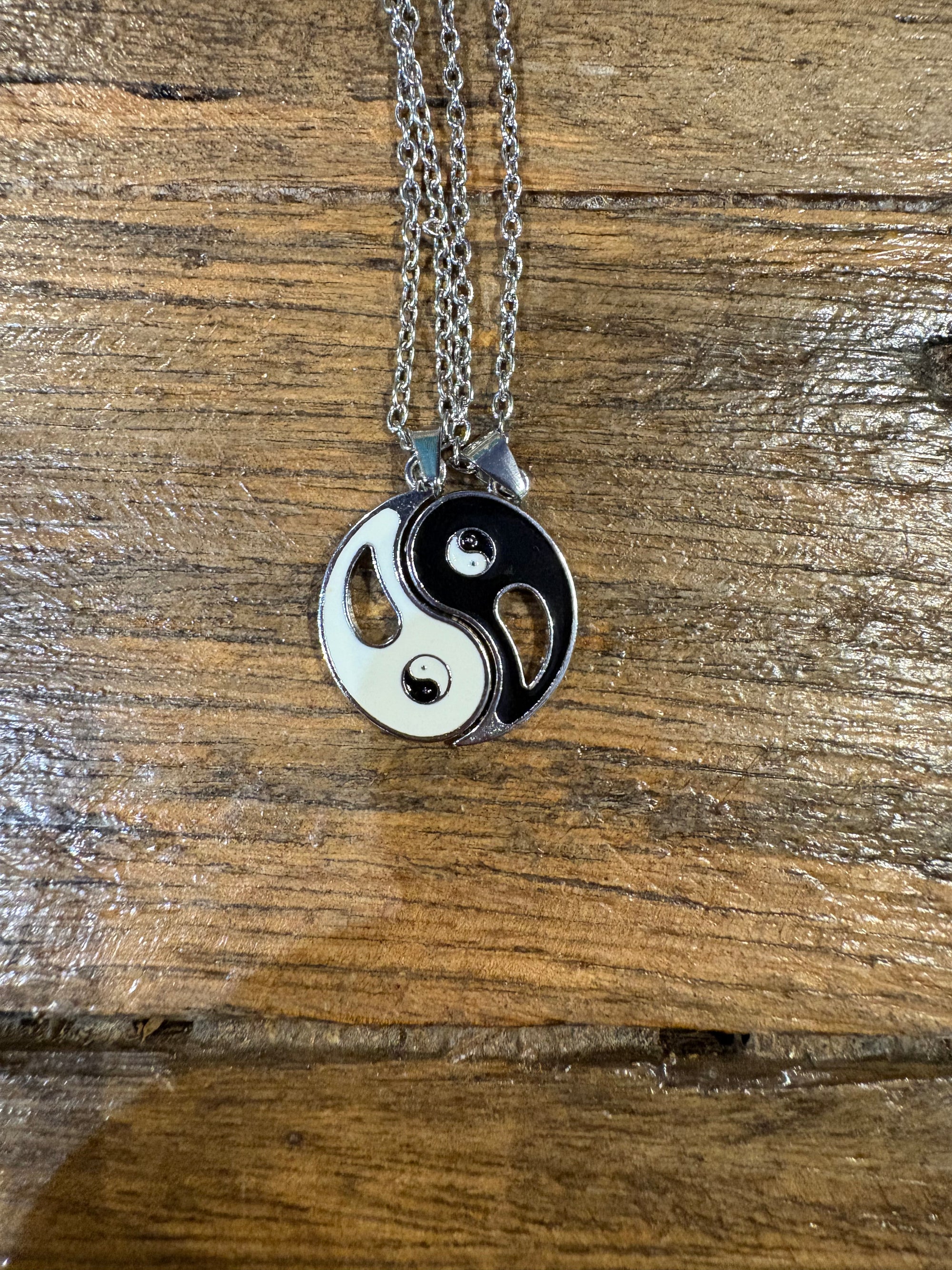 Necklace Ying Yang Assorted