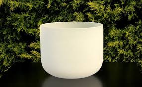Singing Bowl - Crystal - Throat Chakra 7.5 inch - 432 htz - note A