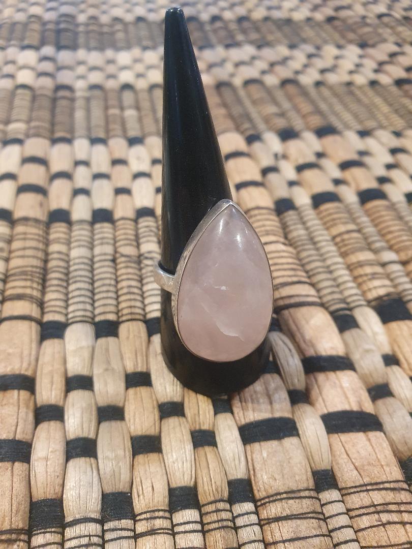 Ring- Rose quartz tear drop lrge size 10