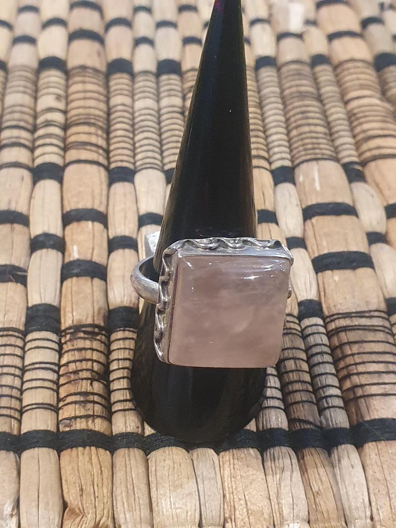 Jewellery - Rose Quartz Ring