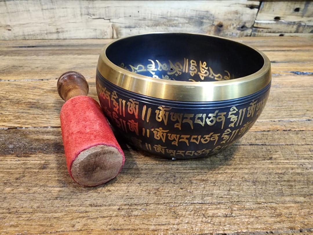 Singing Bowl - Brass - Om Mantra Black - 10cm