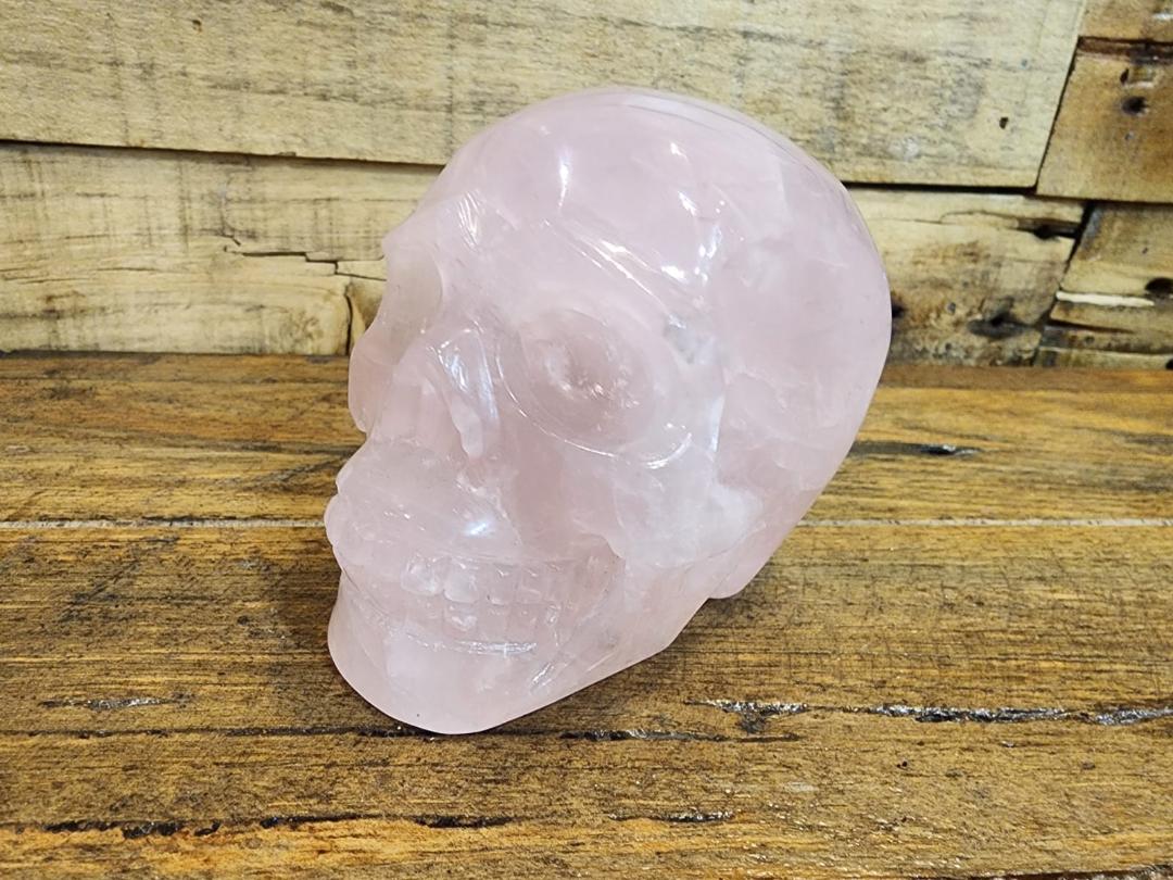 Crystal Skull - Rose Quartz 1kg