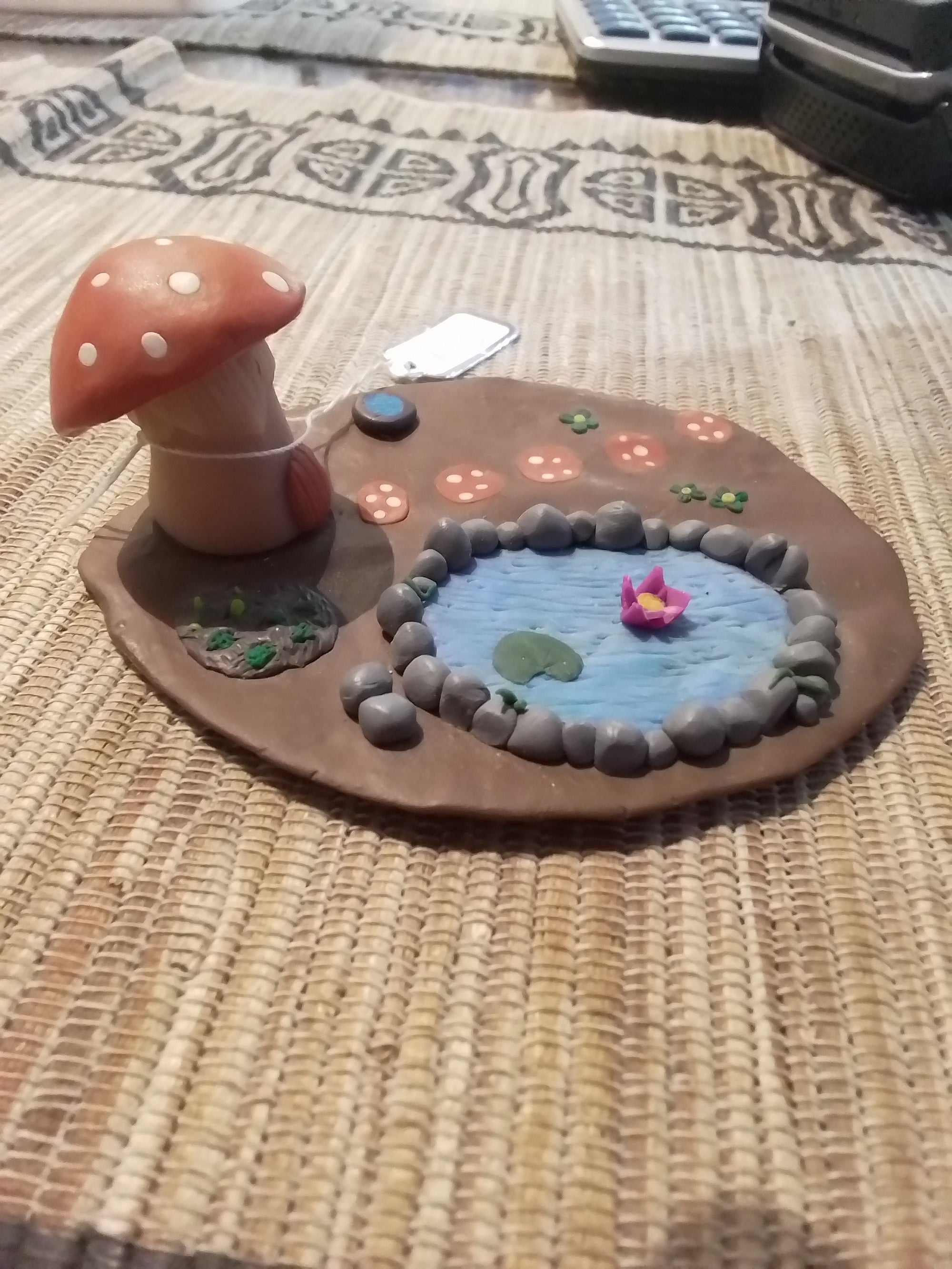 fairy Garden Clay mini mushroom with pond