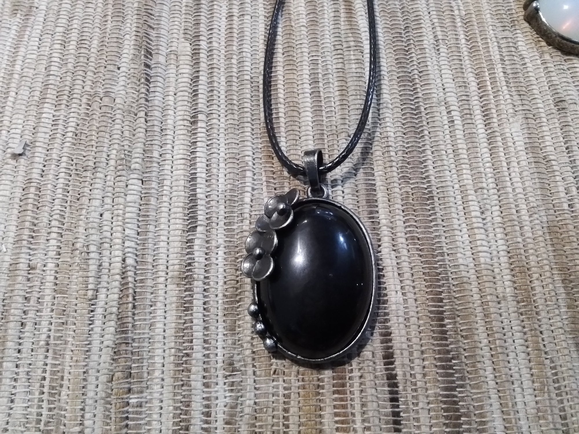 Oval Crystal Flower Necklace Assorted