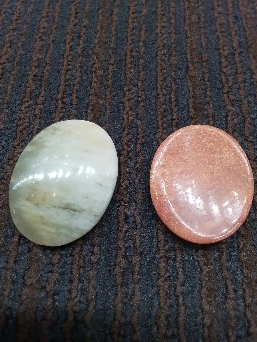 Thumb Stone