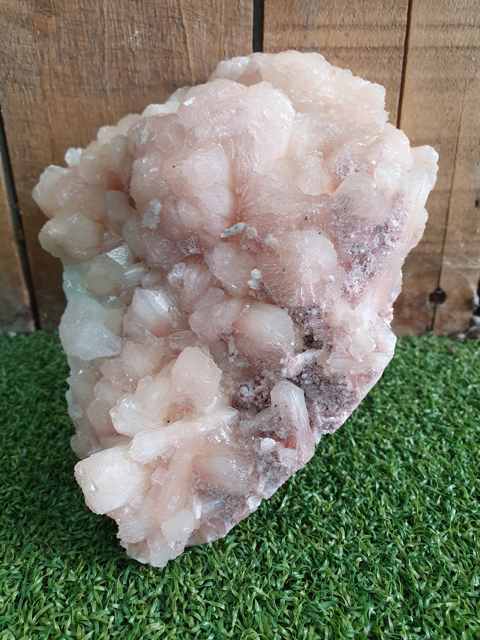 Apophyllite and stilbite 558g
