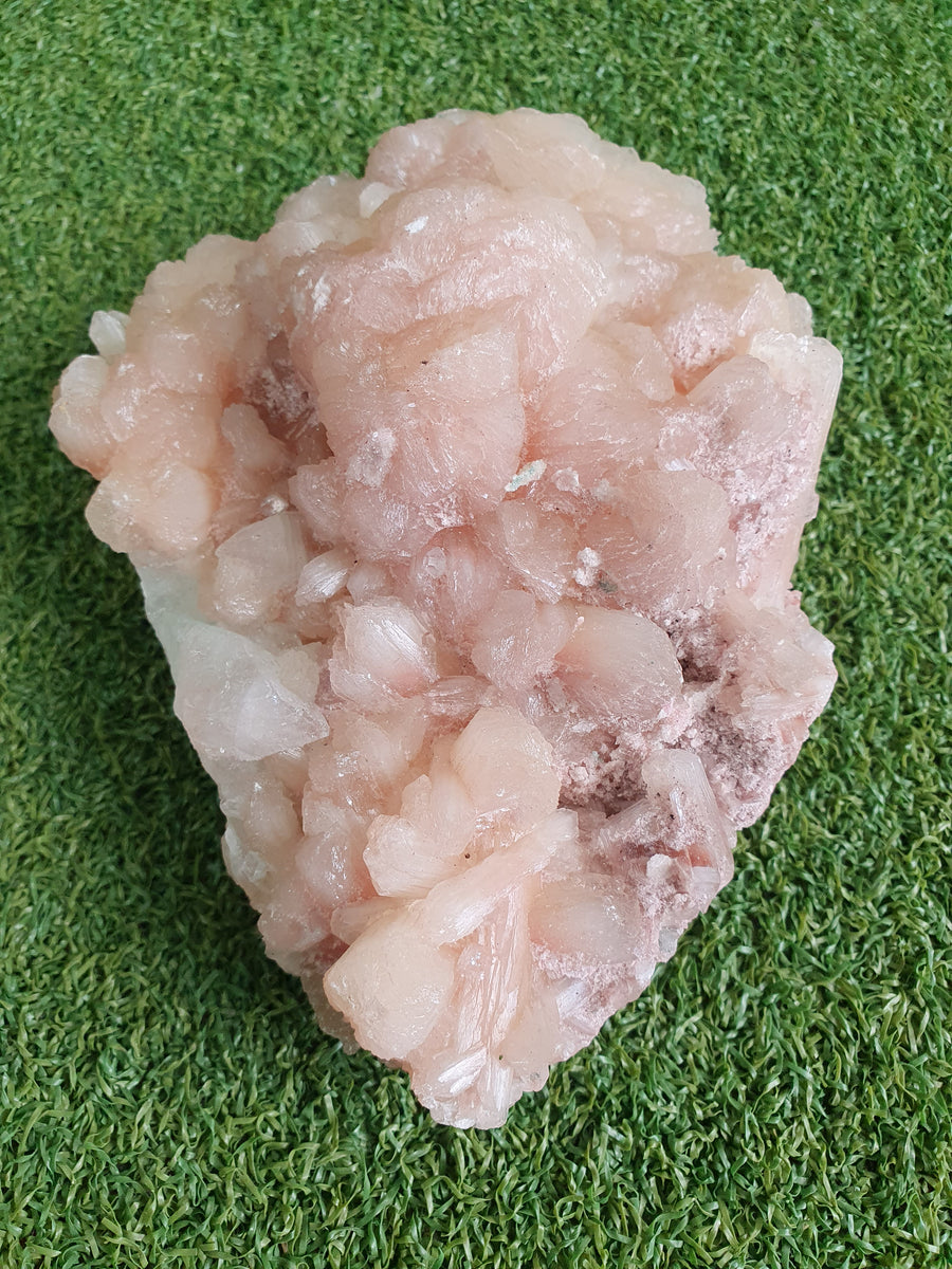 Apophyllite and stilbite 558g