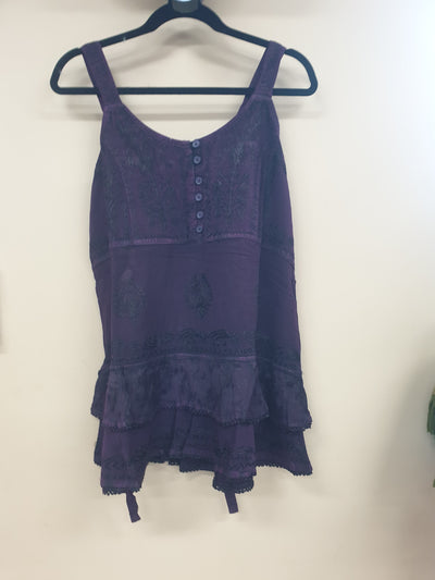 SLEEVELESS TOP, LACE AND EMBROIDERED Assorted