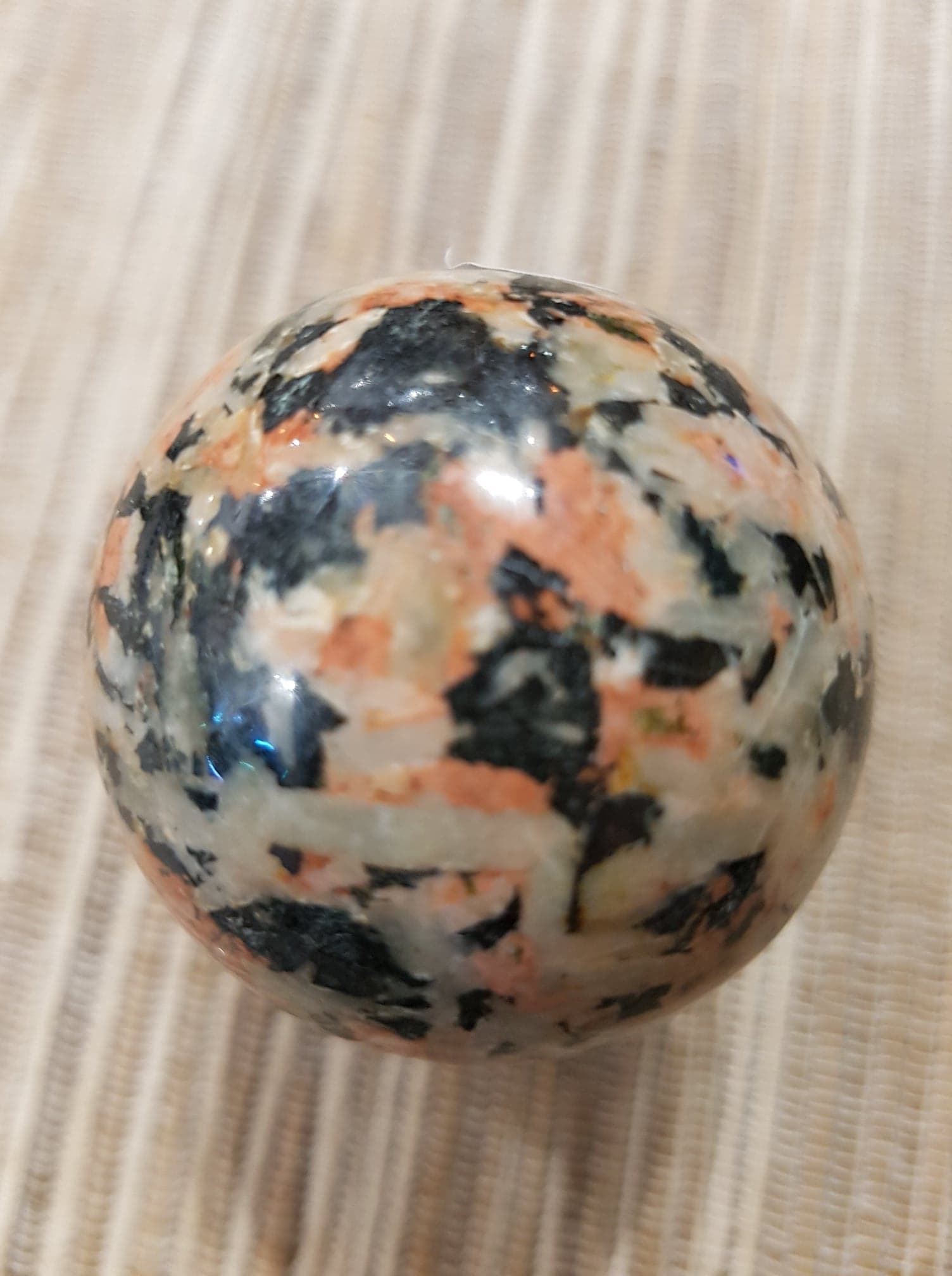 42570304_2209687305932888_1895704461720944640_n