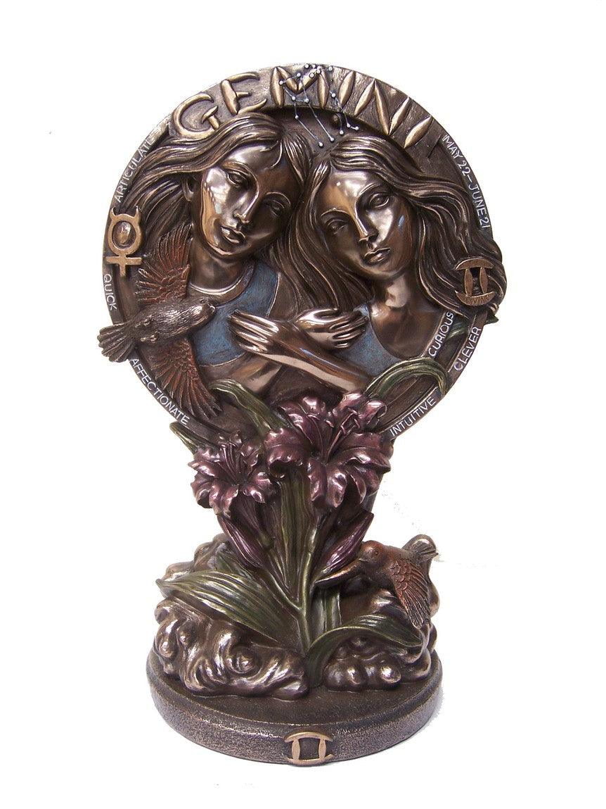 Statue - Gemini (May22 - Jun21) Design by Jody Bergsma