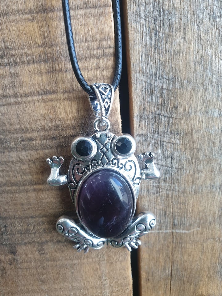 Necklace - Crystal Frog Necklace Assorted