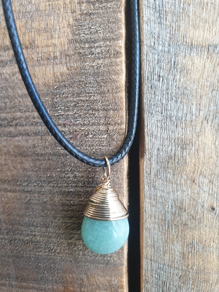 Necklace - Small Crystal Necklace Assorted