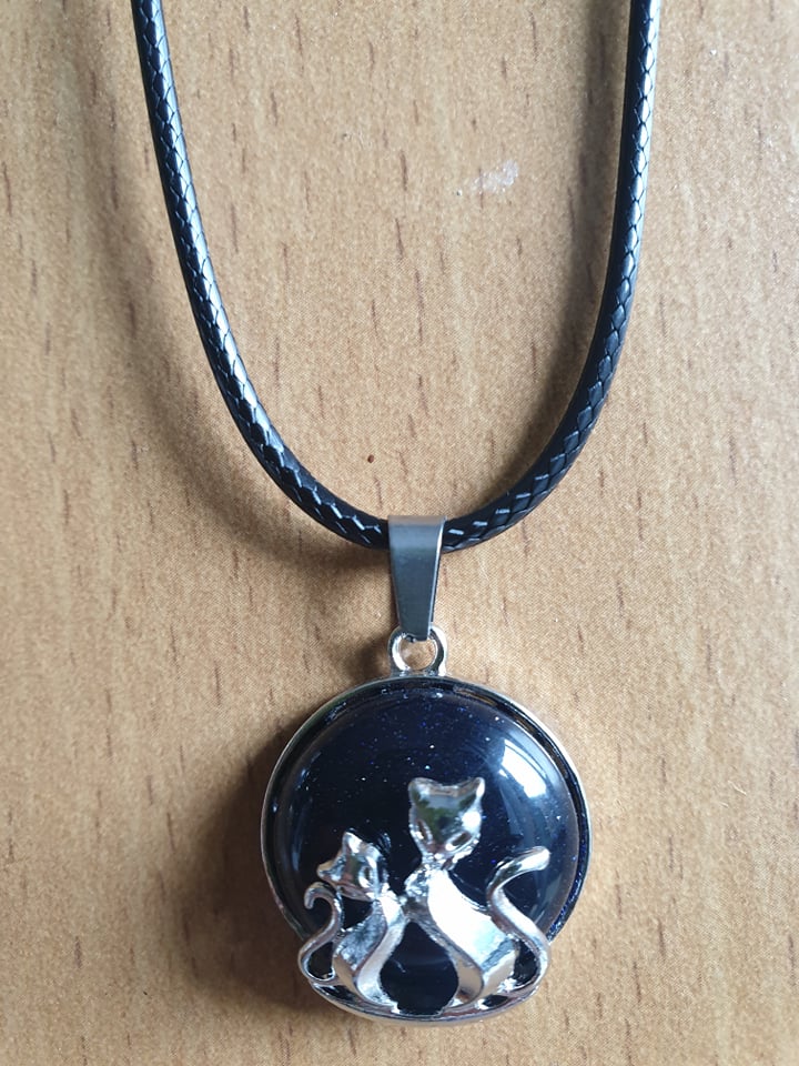Necklace - Crystal Cats/Fox Pendant