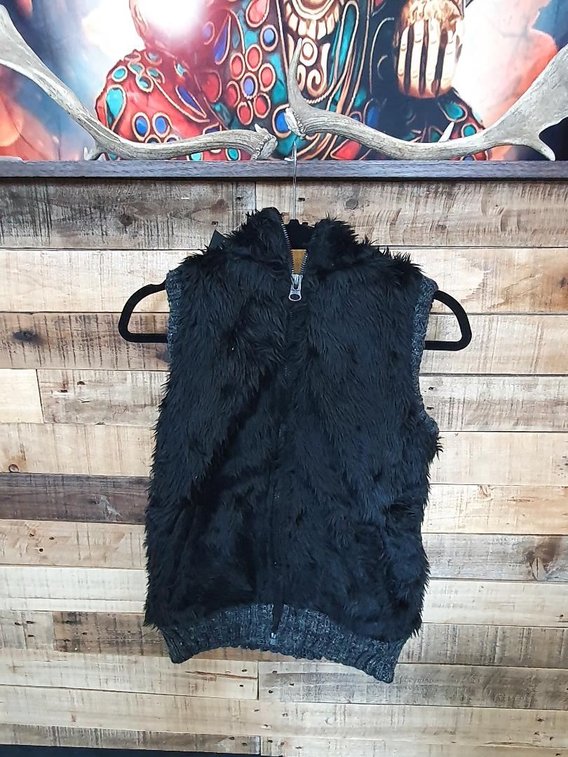 Top - Assorted Jumpers/Jackets/Vests